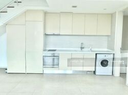 Southbank (D7), Office #613722961